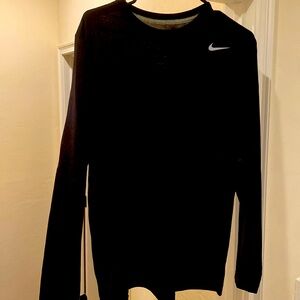 Men’s Large Nike Dri-Fit long sleeve tee